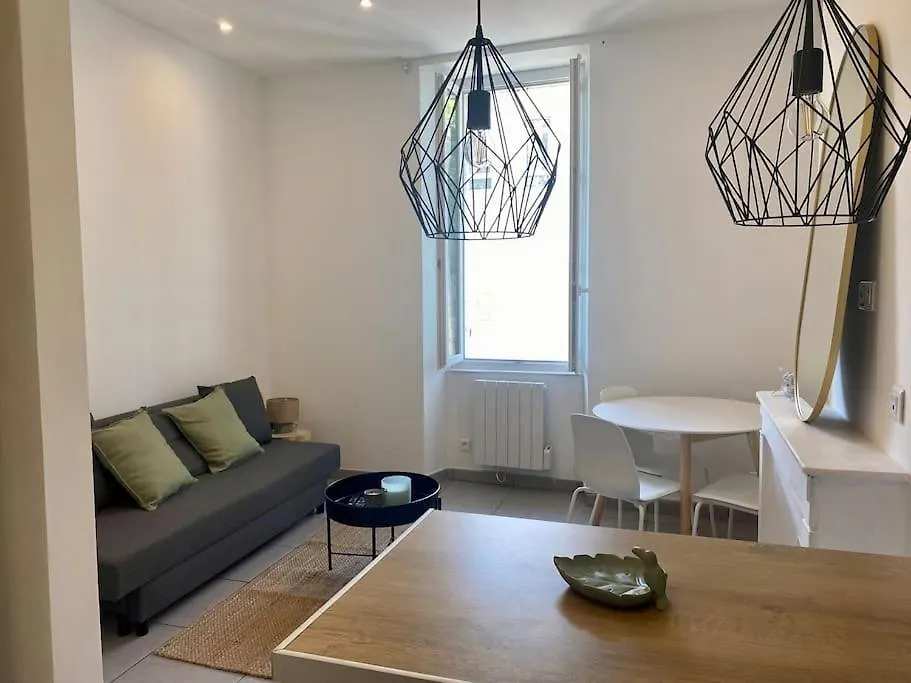 アパート Joli Appartement Tres Proche De La Mer マルセイユ